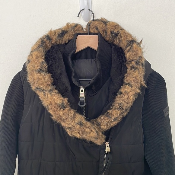 Calvin Klein | Walker Faux Fur Puffer Coat Ribbed Sleeves Black PFTJ4418 Small - Picture 4 of 13